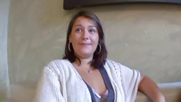 Busty MILF બીપી વીડીયો સેકસી વીડિયો ગુદા મસાજ સાથે મધર્સ ડે ઉજવે છે