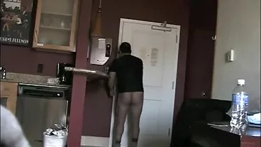 Roid એચડી બીપી વીડીયો સેકસી Raged Gym-MILF જમ્પ્સ ઓન કોક